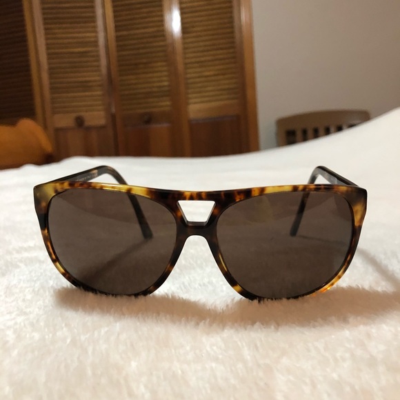 VERSACE SUNGLASSES - Picture 8 of 8